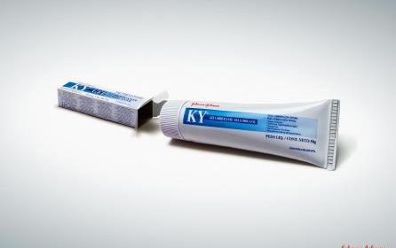 Empresa de lubrificantes marca presença na Parada pela primeira vez! KY entrando muito bem!